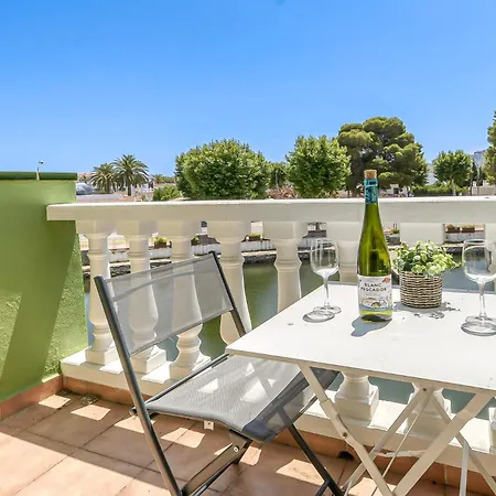 Holiday home Port Petit 10 Amarre 3x8 -immo Barneda Empuriabrava
