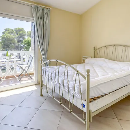 Port Petit 10 Amarre 3x8 -immo Barneda Holiday home Empuriabrava